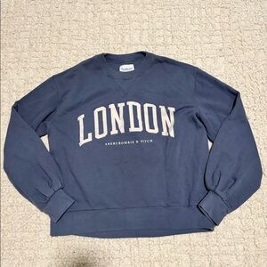 Abercrombie graphic crewneck